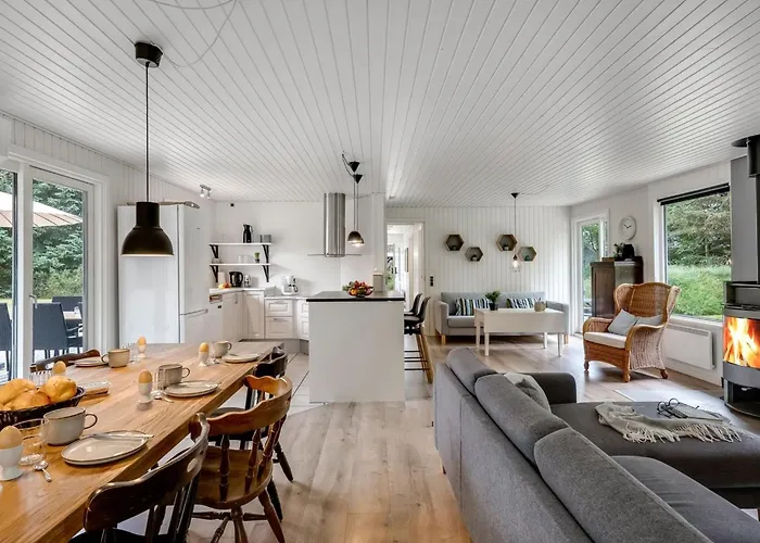 Eleni - 2-5km From The Sea By Interhome *