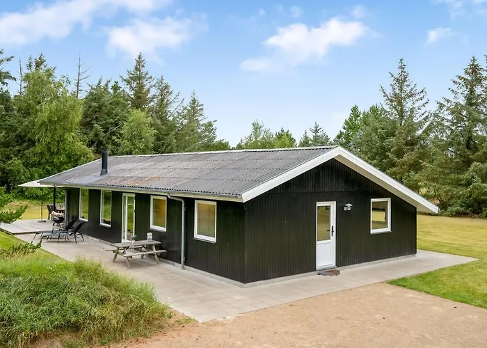 Eleni - 2-5km From The Sea By Interhome *